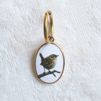 Wren - Earring with illustration
